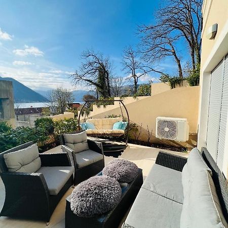Apartment With Terrace And Private Parking Cattaro Esterno foto