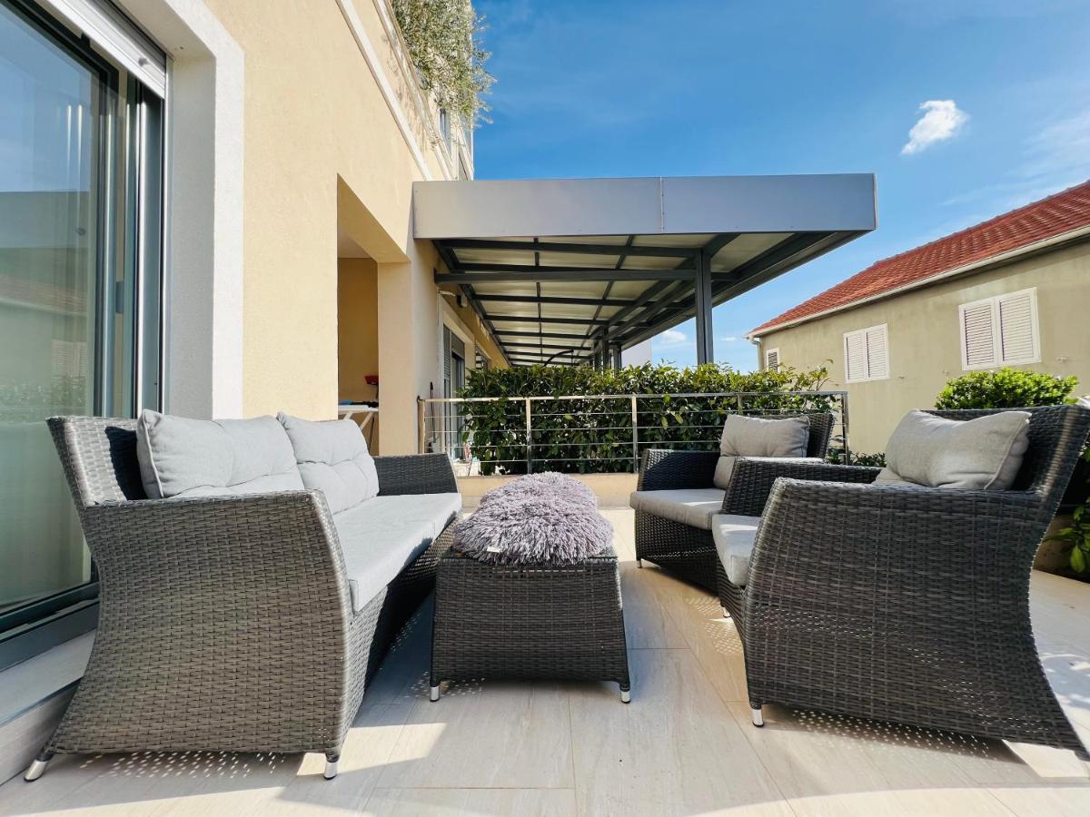 Apartment With Terrace And Private Parking Cattaro Esterno foto