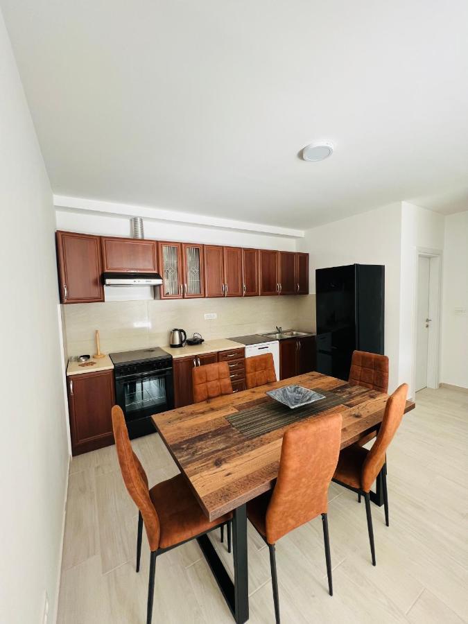 Apartment With Terrace And Private Parking Cattaro Esterno foto