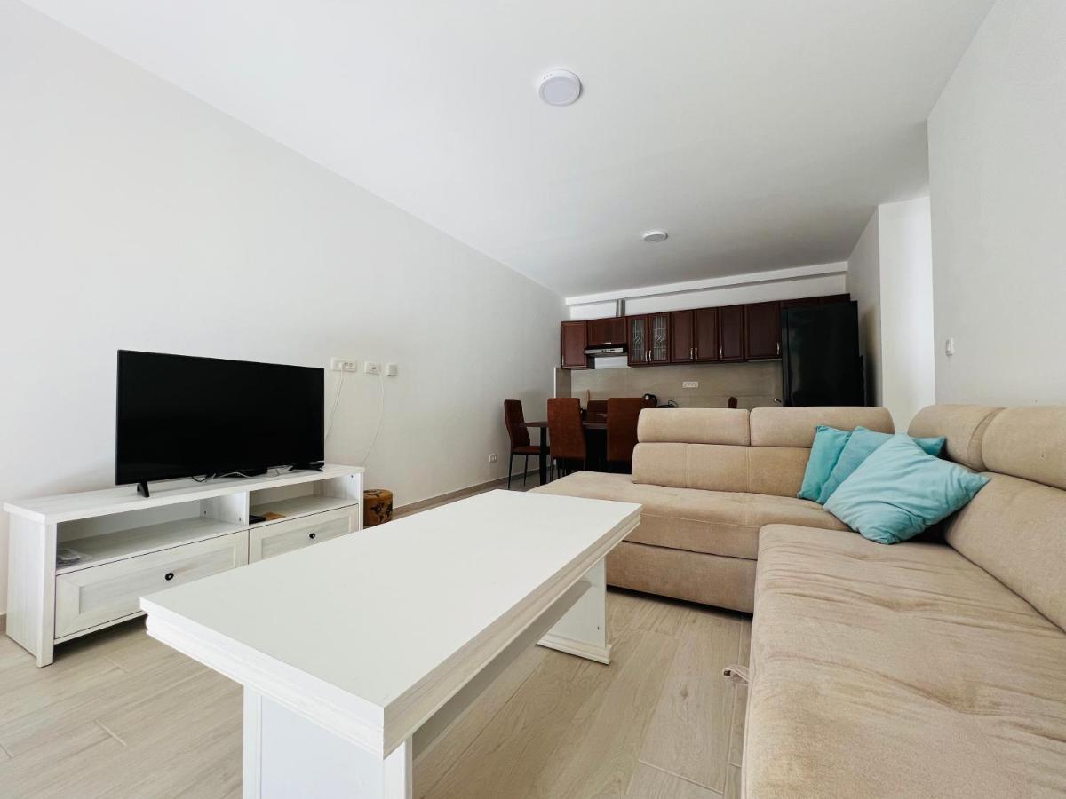 Apartment With Terrace And Private Parking Cattaro Esterno foto