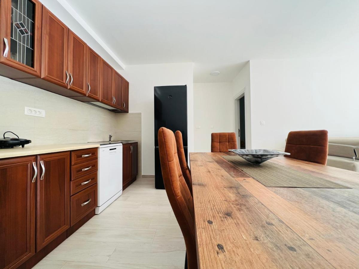 Apartment With Terrace And Private Parking Cattaro Esterno foto