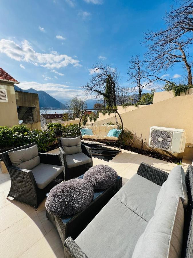 Apartment With Terrace And Private Parking Cattaro Esterno foto