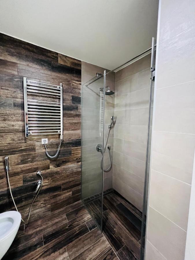 Apartment With Terrace And Private Parking Cattaro Esterno foto